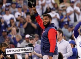 Backstage: Jansen returns to LA
